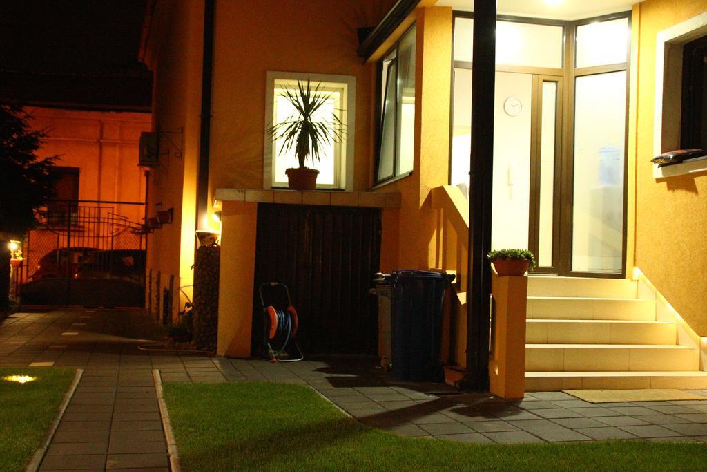Apartments Sofija Ni Eksteriør billede